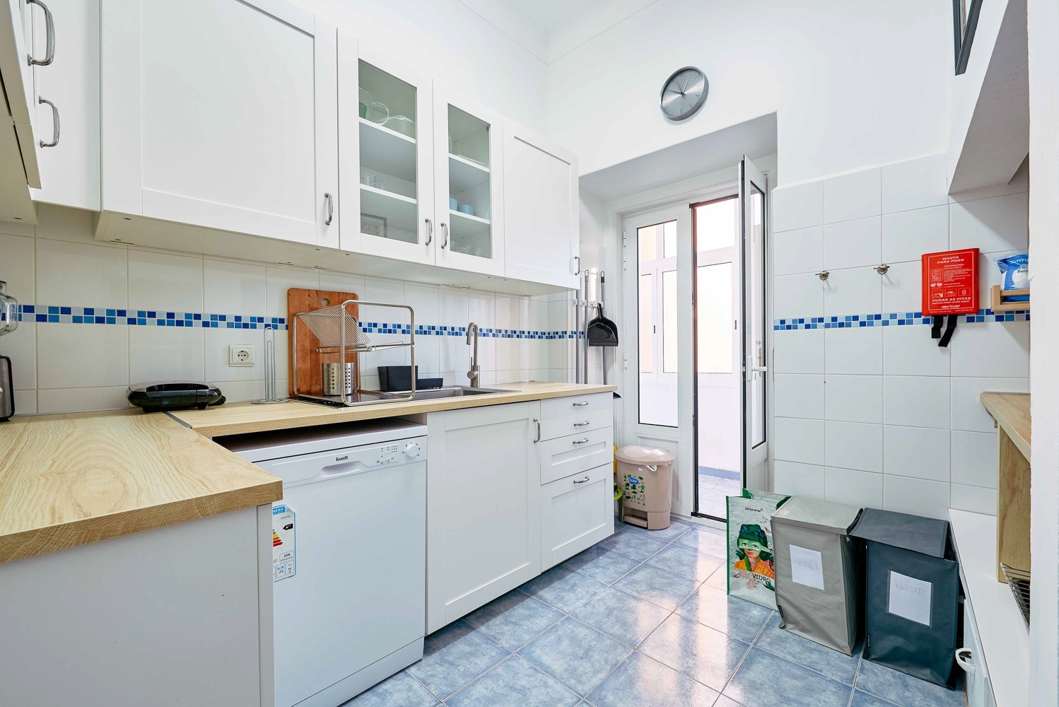 Rooms in Lisbon campo pequeno portugal shared equipped kitchen