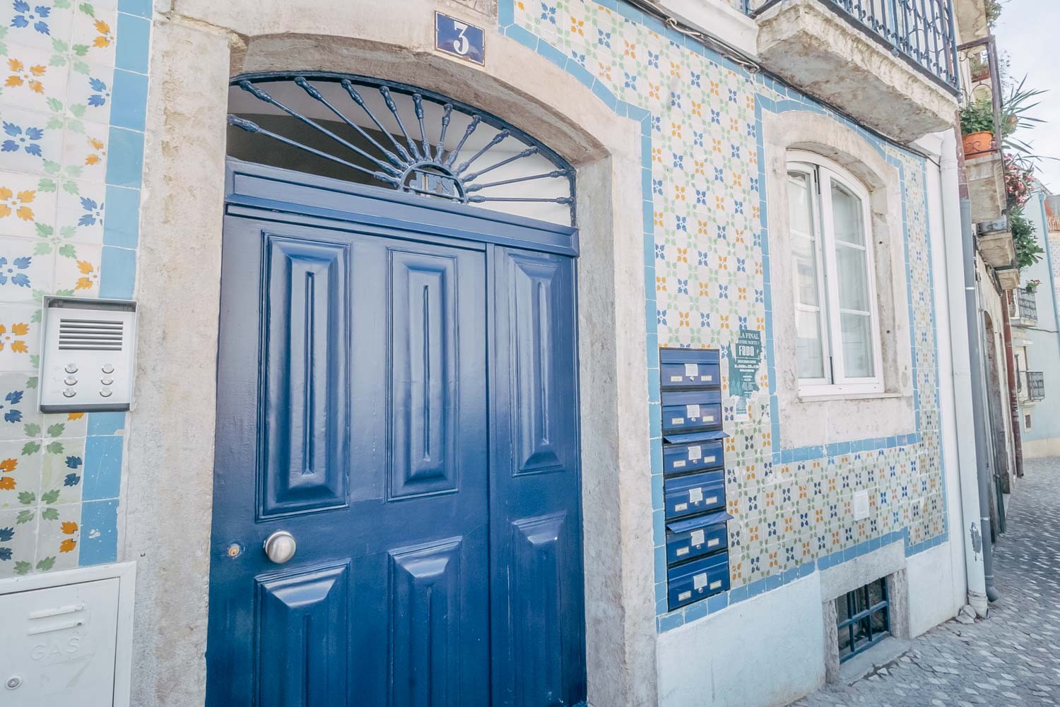 Rent Room Lisbon – Martim Moniz 2# – Building