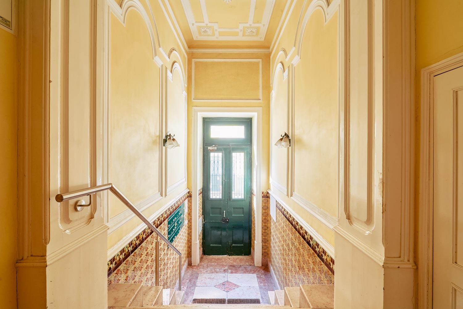Rent Room Lisbon – Príncipe Real 6# – Building