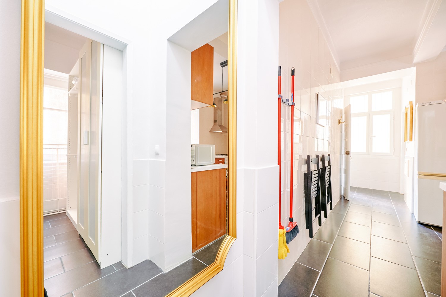 Rent Room Lisbon – Marquês de Pombal 8# – Kitchen