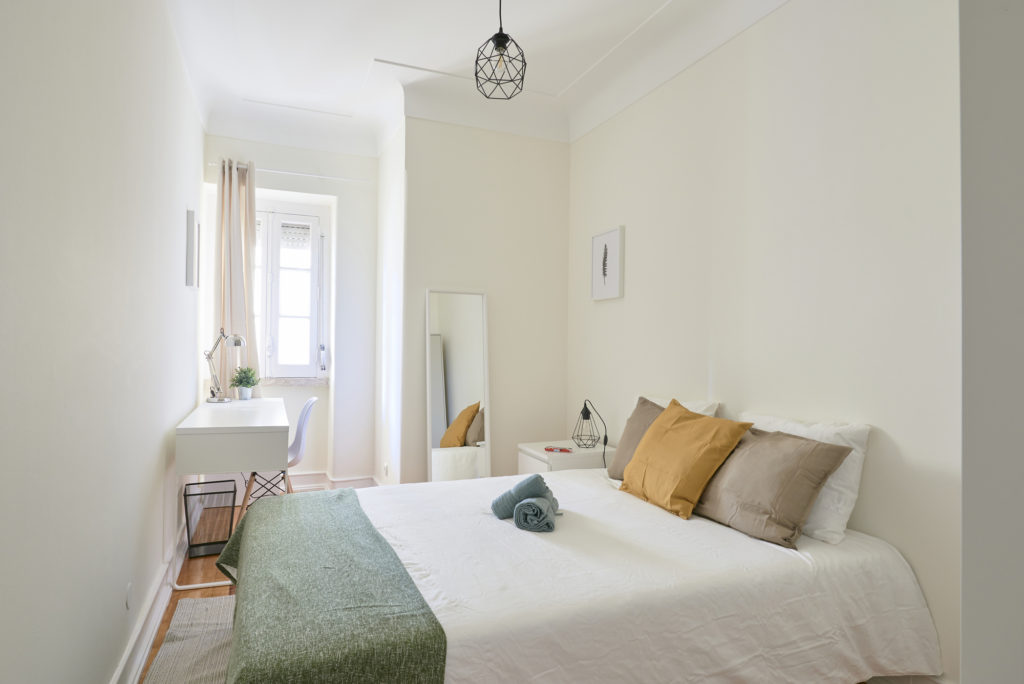 Rent Room Lisbon – Arroios 7# – Room 4