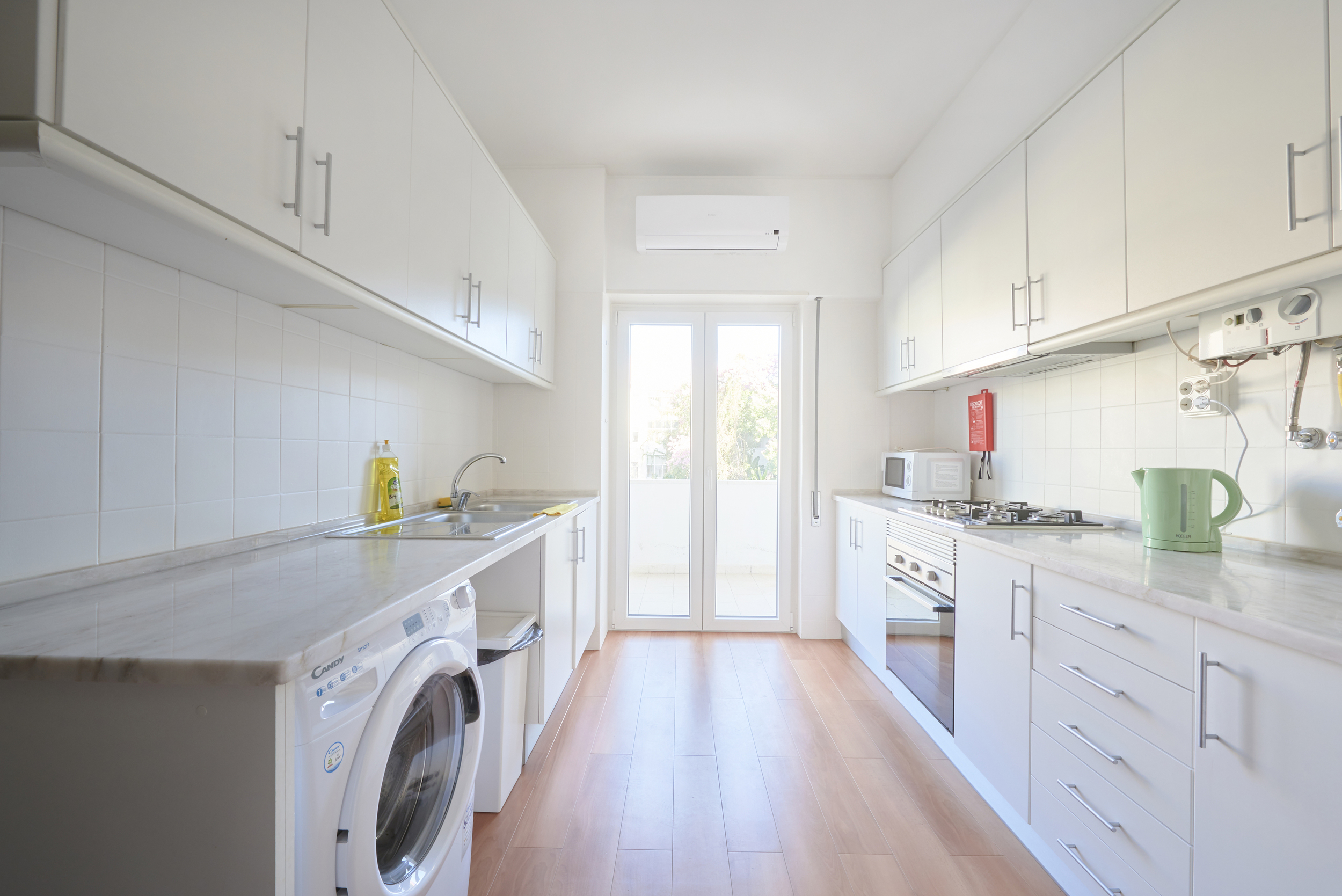 Rent Room Lisbon – Campo Pequeno 4# – Kitchen