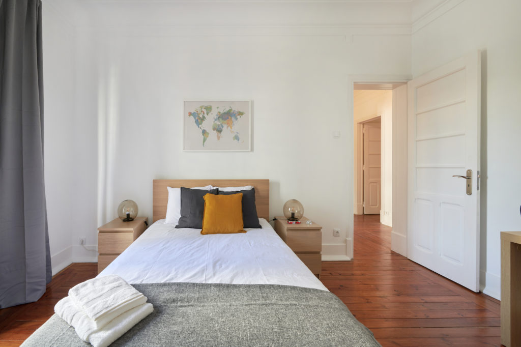 Rent Room Lisbon – Campo Pequeno 10# – Room 2