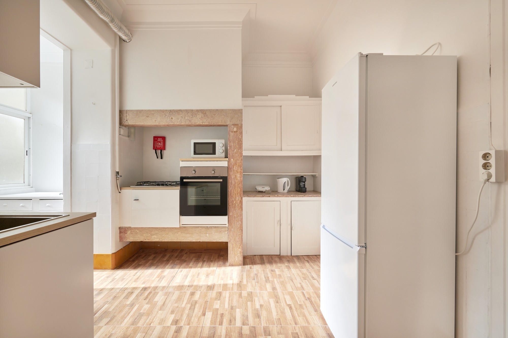 Rent Room Lisbon – Campo Pequeno 10# – Kitchen