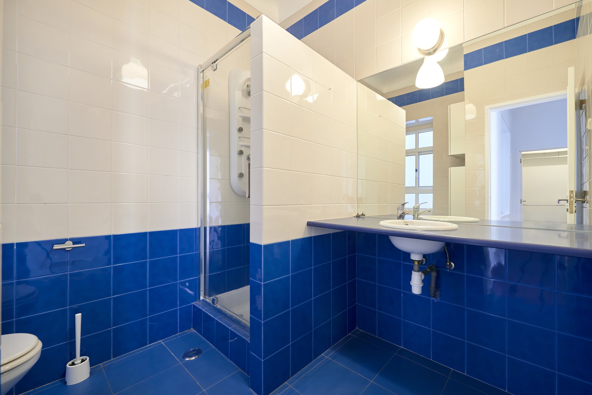 Rent Room Lisbon – Areeiro 11# – Bathroom