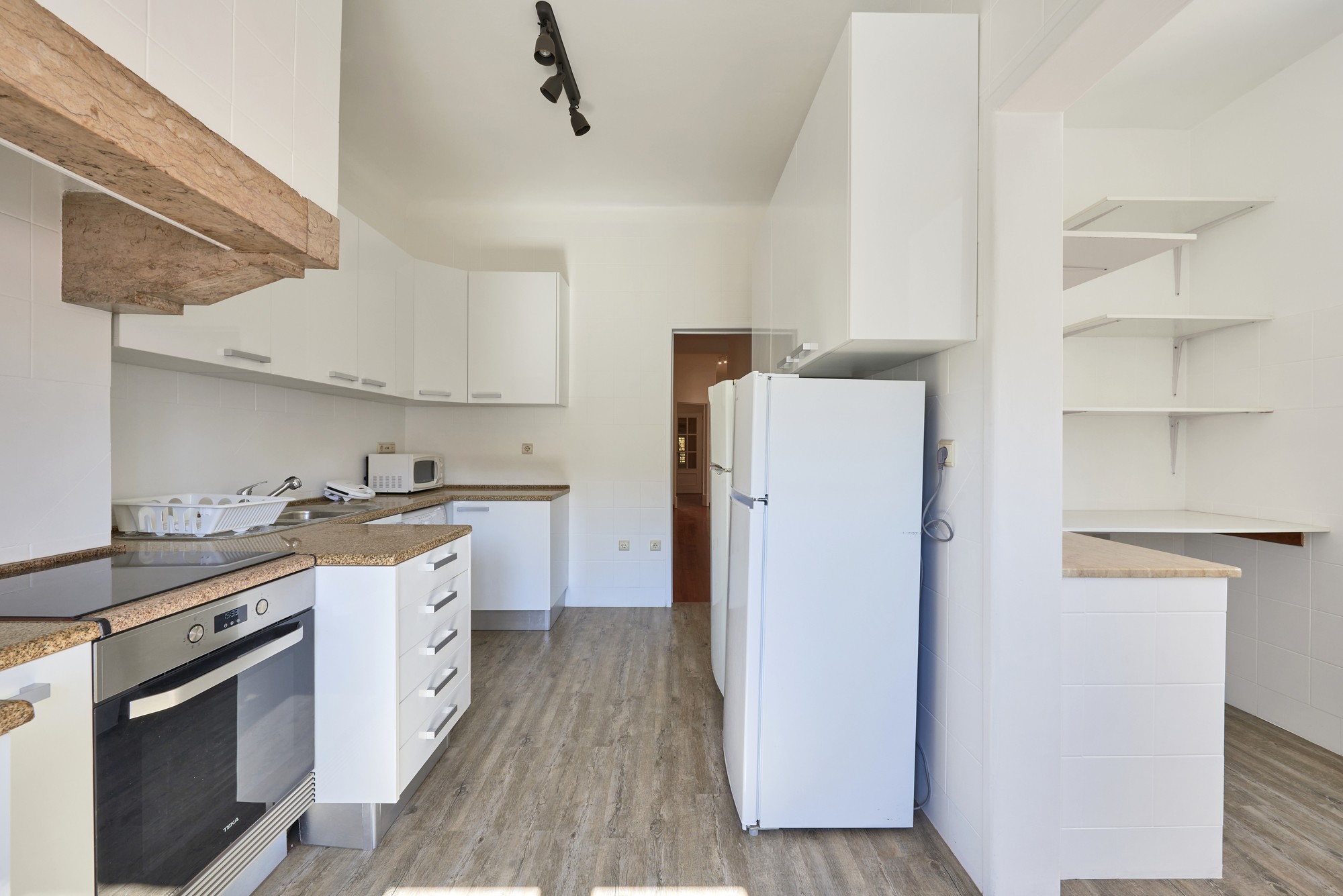 Rent Room Lisbon – Areeiro 11# – Kitchen