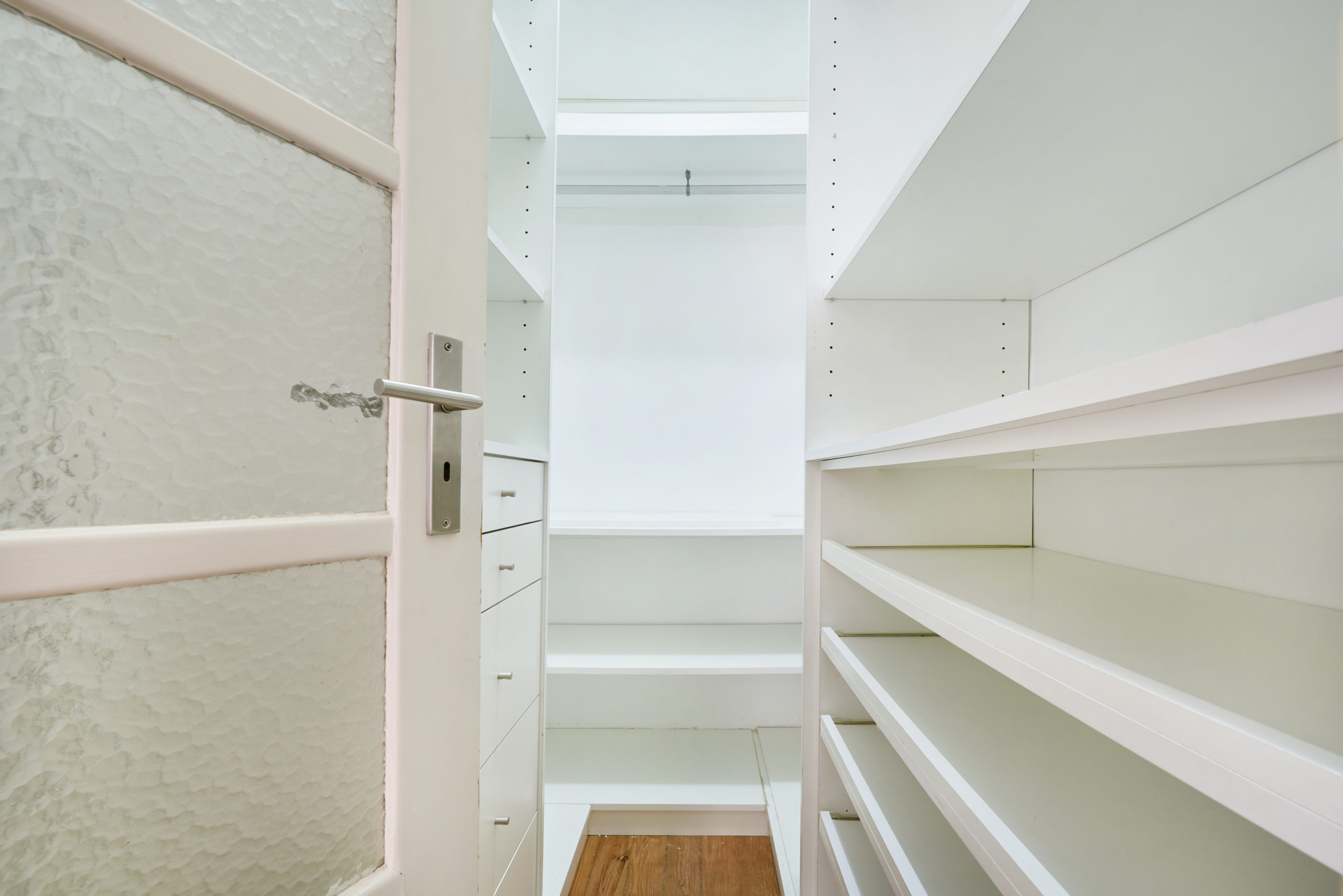 Rent Room Lisbon – Alameda 13# – Closet