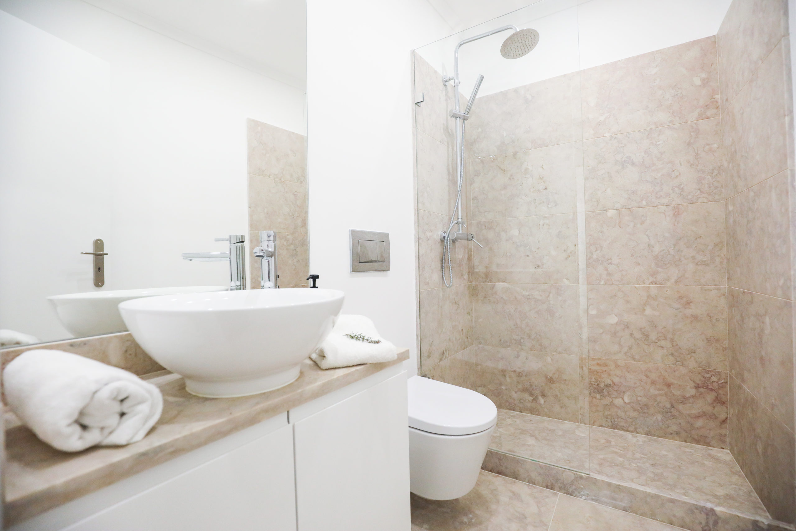 Rent Room Lisbon – Belém 15# – Bathroom 2