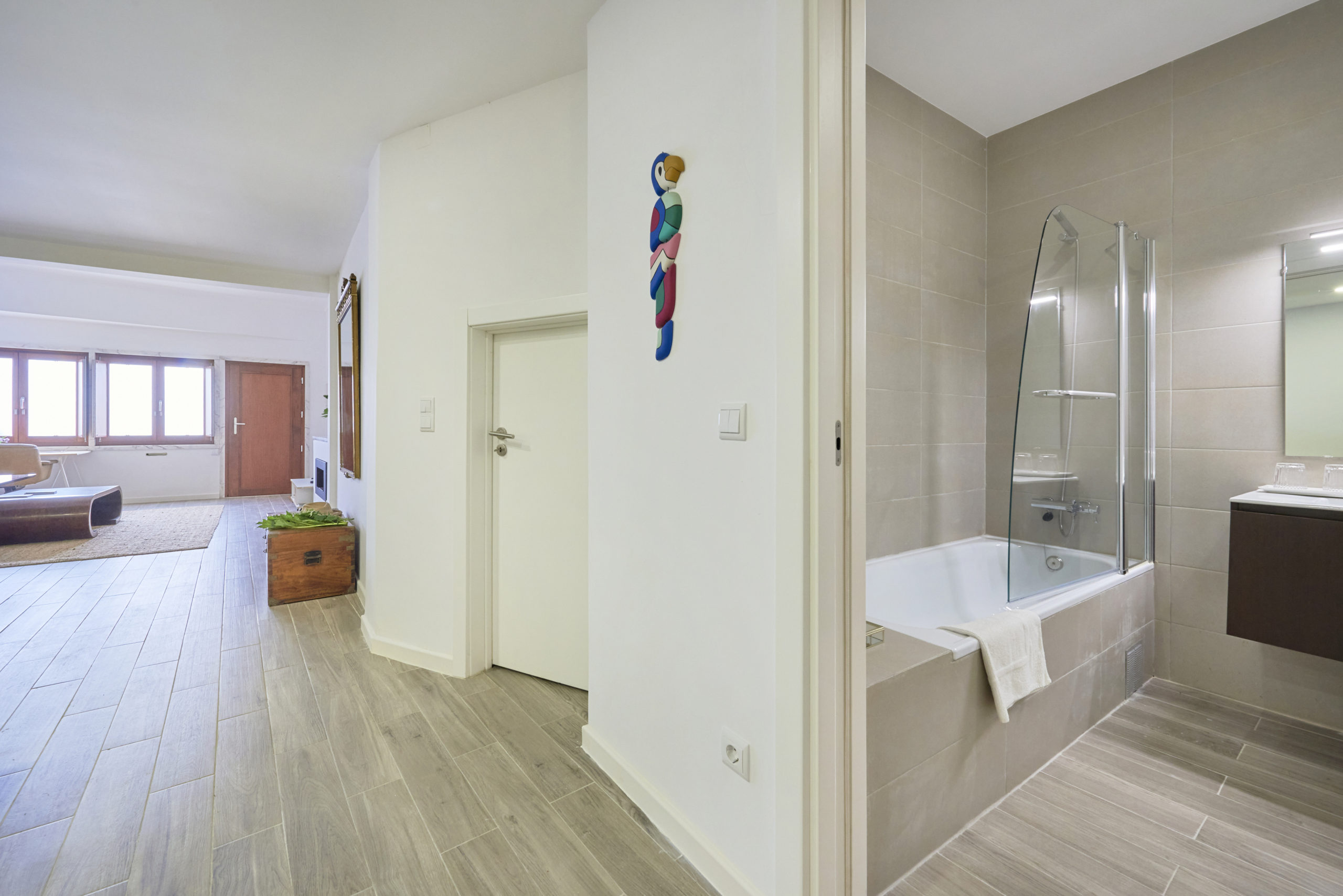 Rent Room Lisbon – Príncipe Real 18# – Hallway