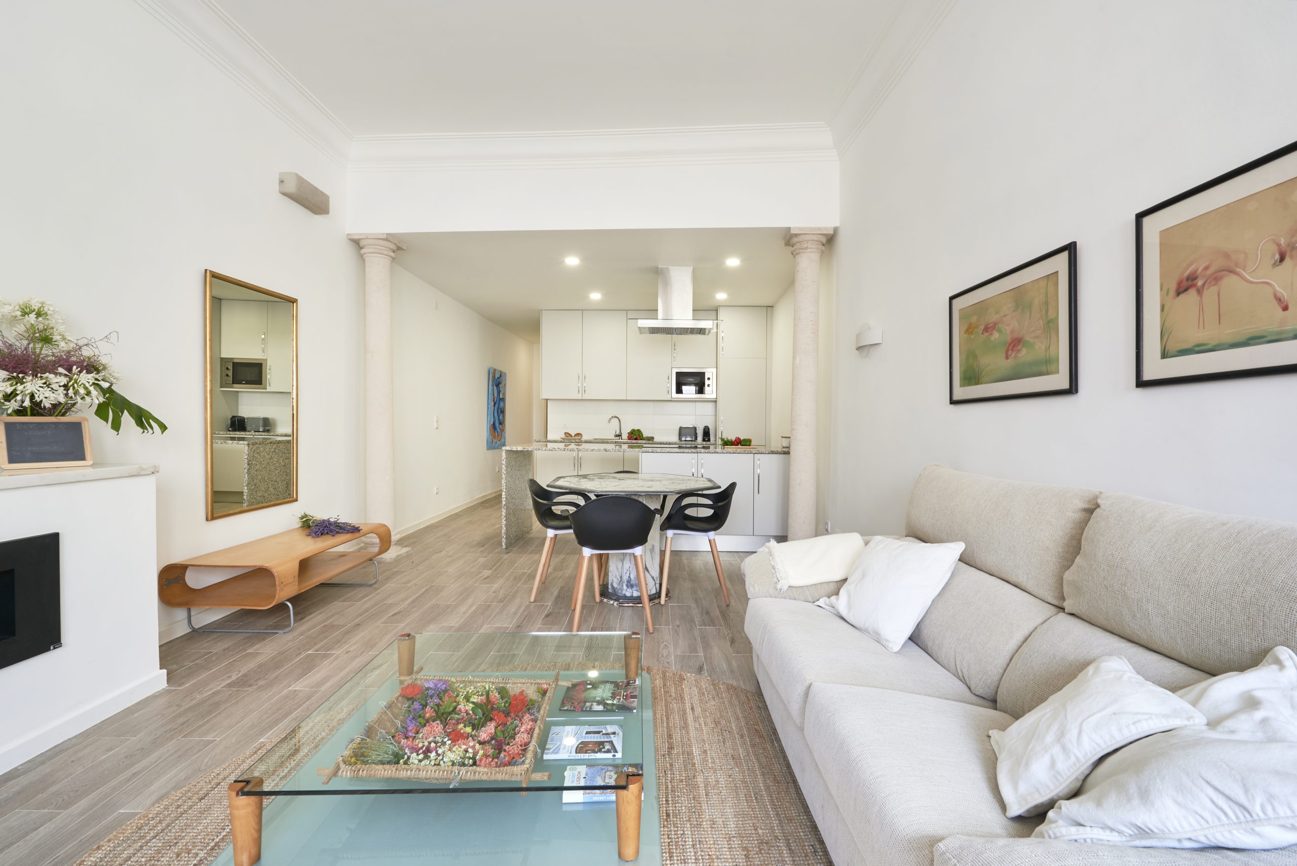 Rent Room Lisbon – Príncipe Real 19# – Living Room