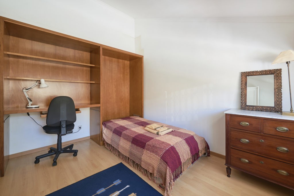 Rent Room Lisbon – Oeiras 21# – Room 2