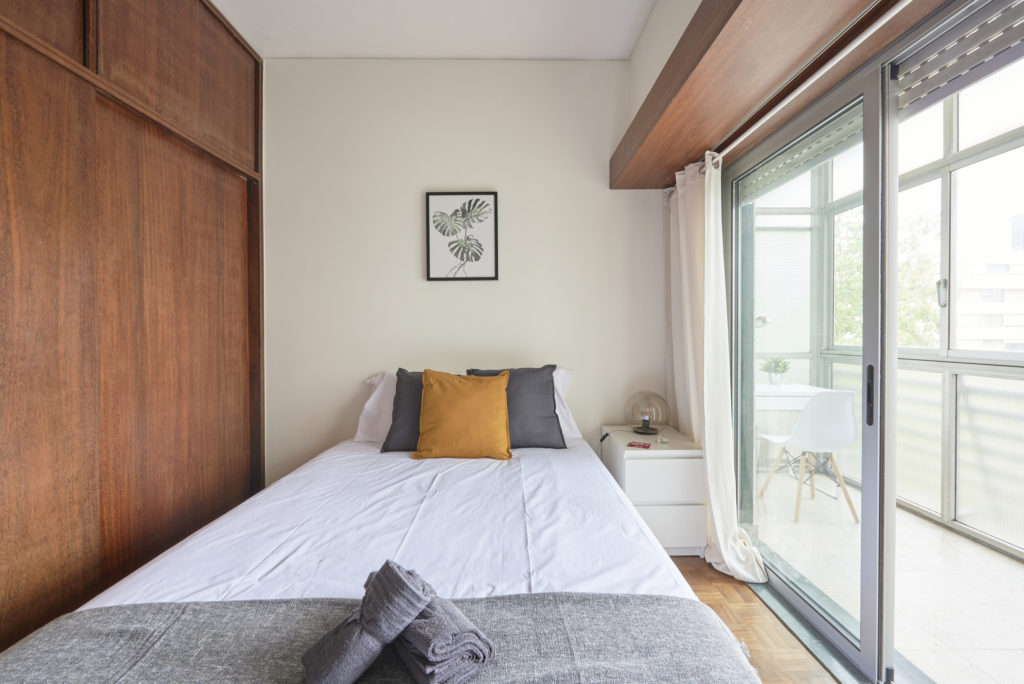 Rent Room Lisbon – Saldanha 28# – Room 3