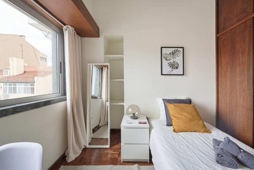 Rent Room Lisbon – Saldanha 28# – Room 6