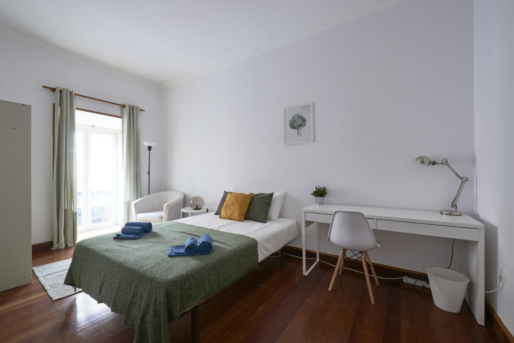 Rent Room Lisbon – Rato 30# – Room 3
