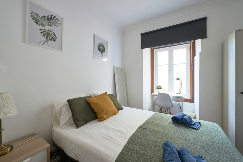 Rent Room Lisbon – Rato 30# – Room 5
