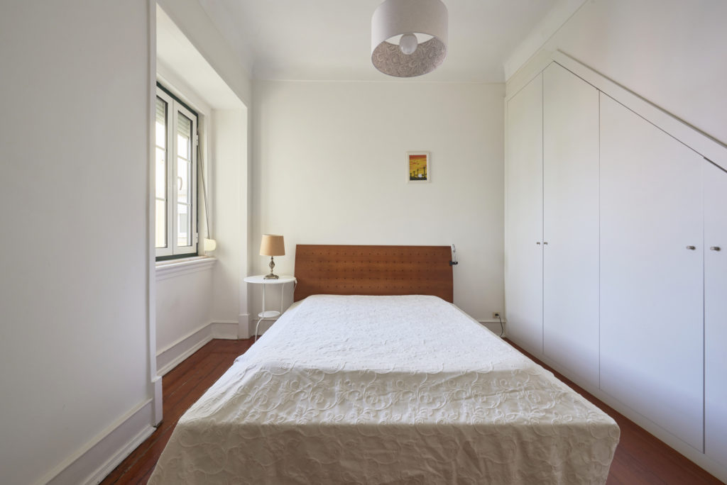 Rent Room Lisbon – Campo de Ourique 33# – Room 2