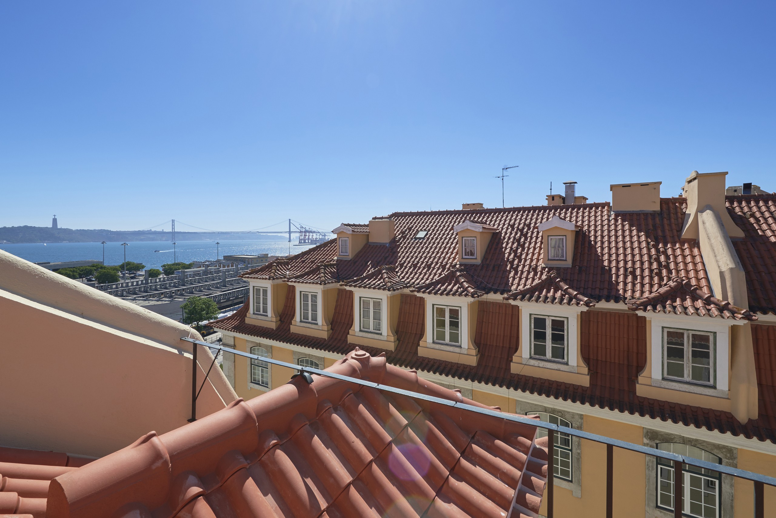 Rent Room Lisbon – Cais do Sodré 9# – View