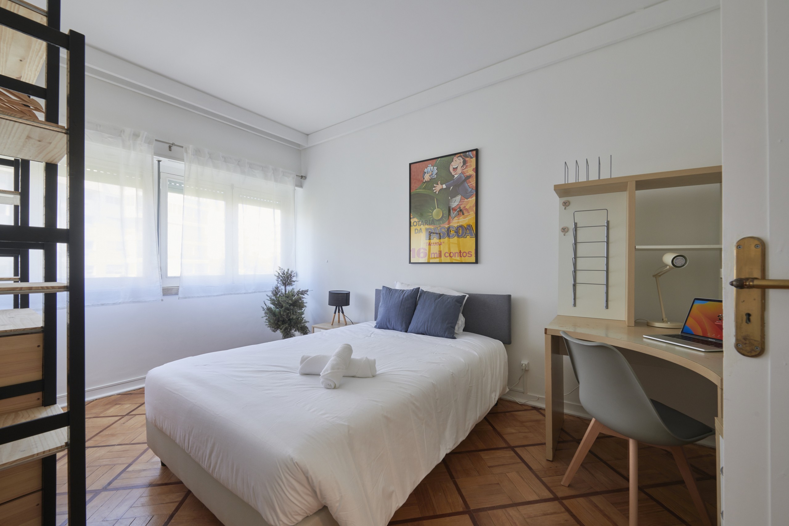 Rent Room Lisbon – Saldanha 9# – Room 3