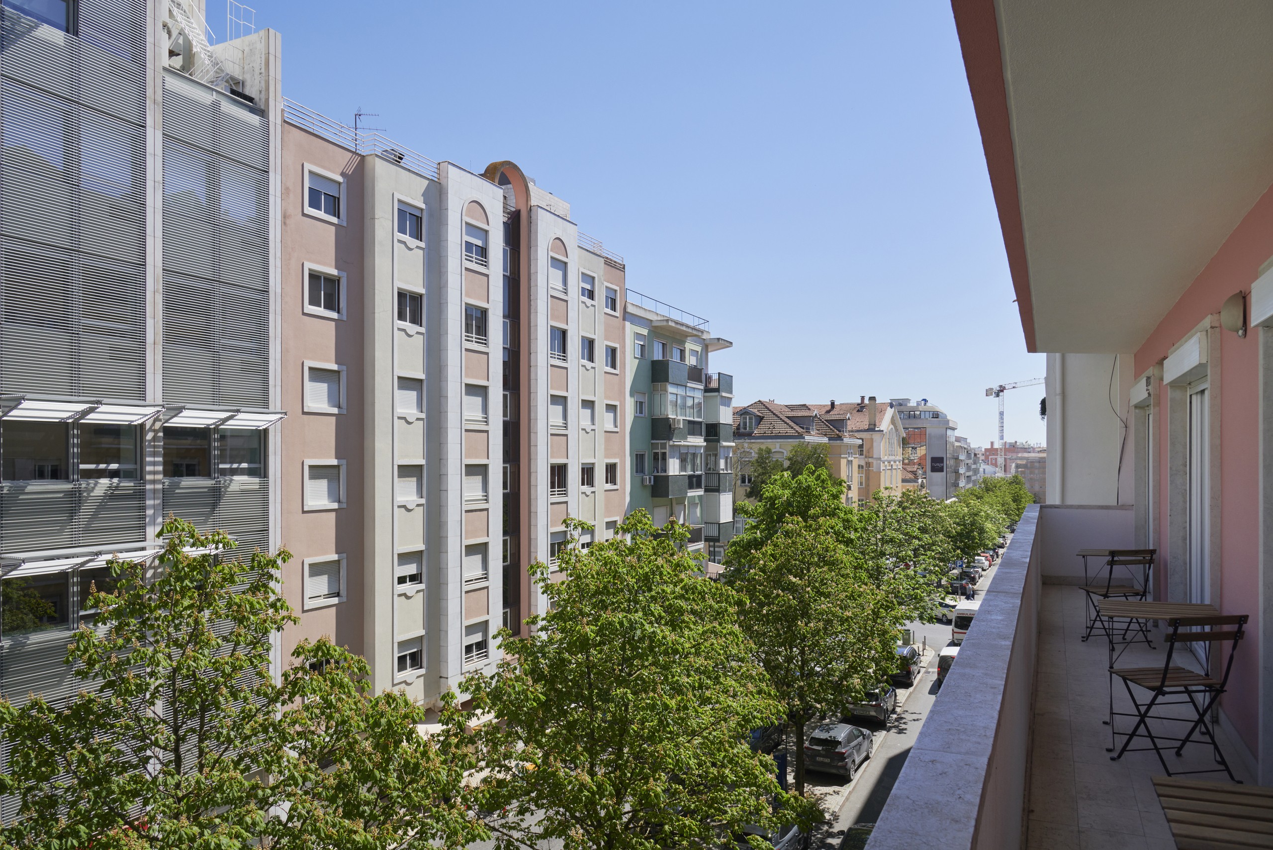 Rent Room Lisbon – Saldanha 16# – Balcony
