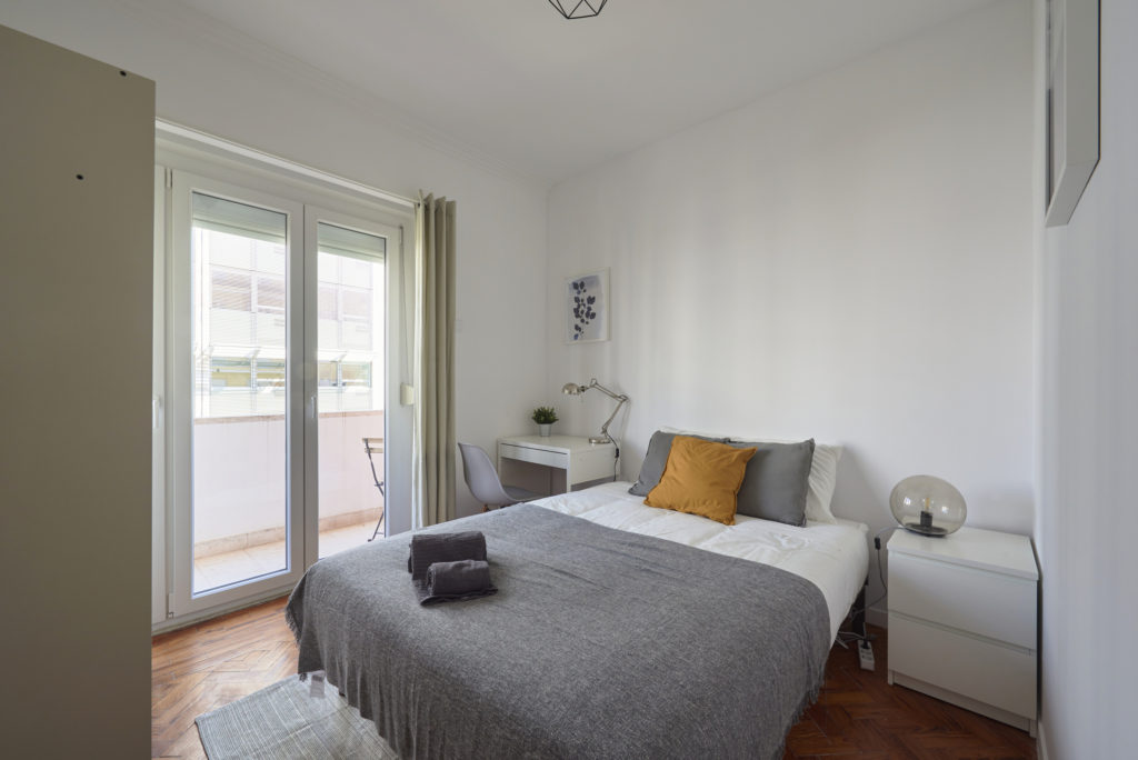 Rent Room Lisbon – Saldanha 16# – Room 2
