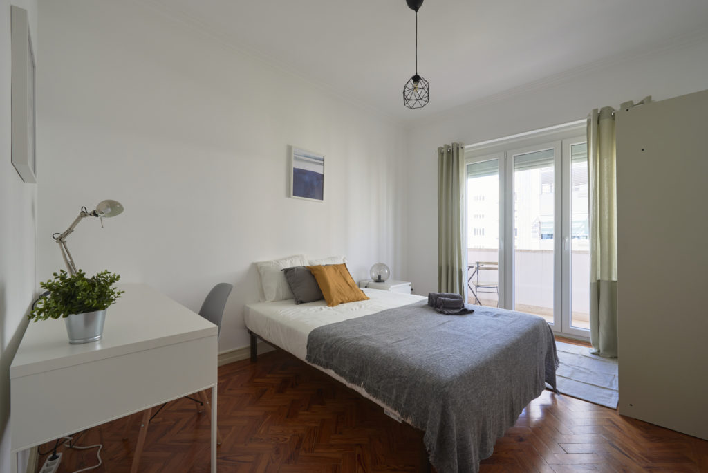 Rent Room Lisbon – Saldanha 16# – Room 4