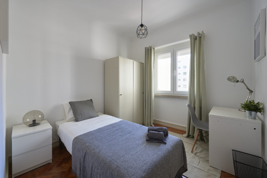 Rent Room Lisbon – Saldanha 16# – Room 7