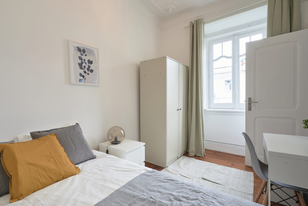 Rent Room Lisbon – Picoas 34# – Room 2