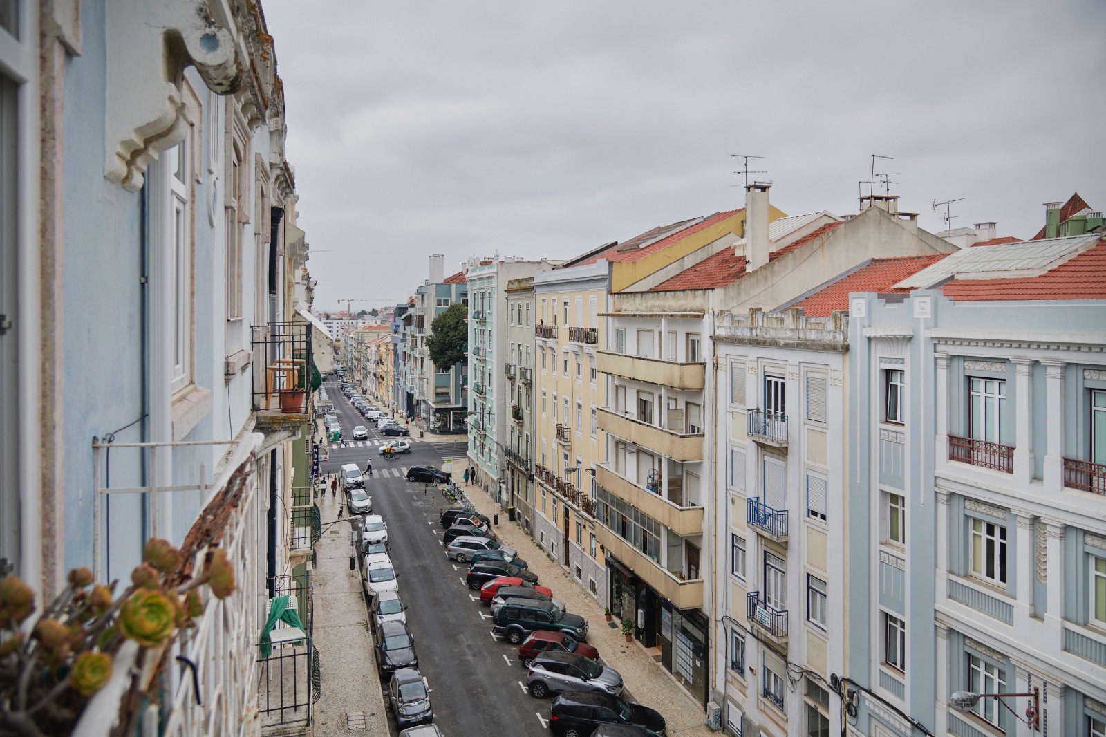 Rent Room Lisbon – Arroios 12# - Living Room View