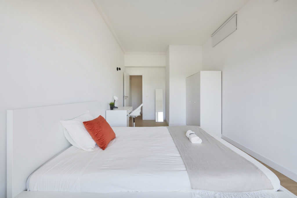 Rent Room Lisbon – Campo Grande 37# – Room 2