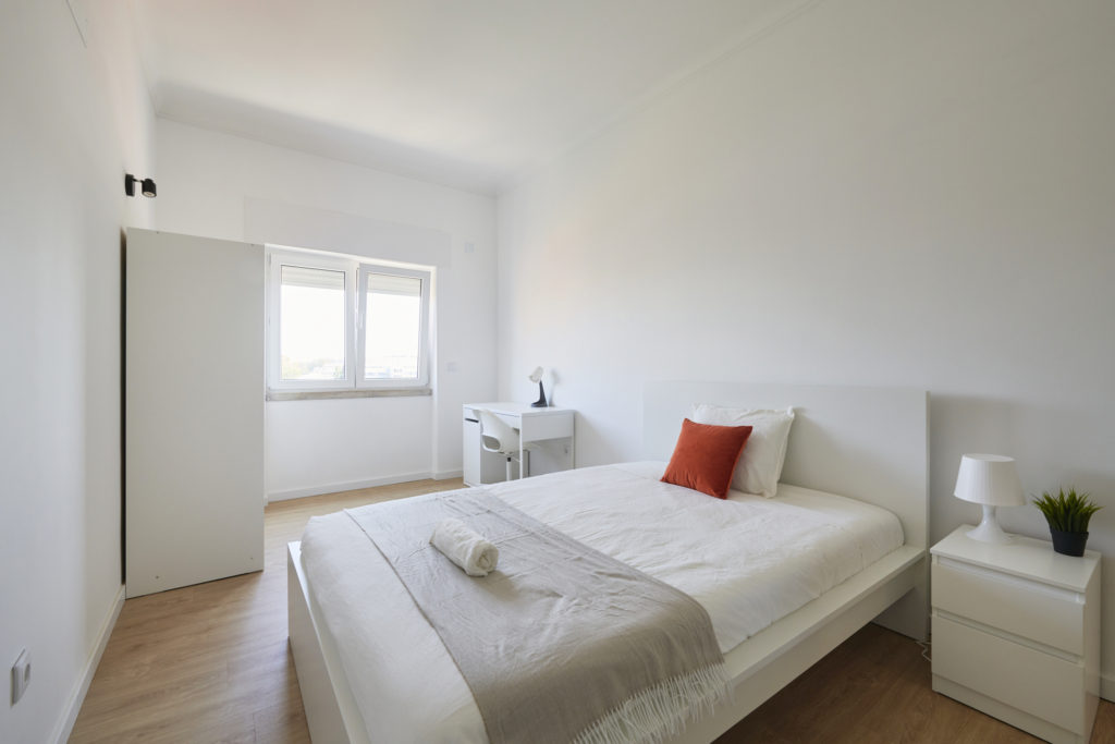 Rent Room Lisbon – Campo Grande 37# – Room 4