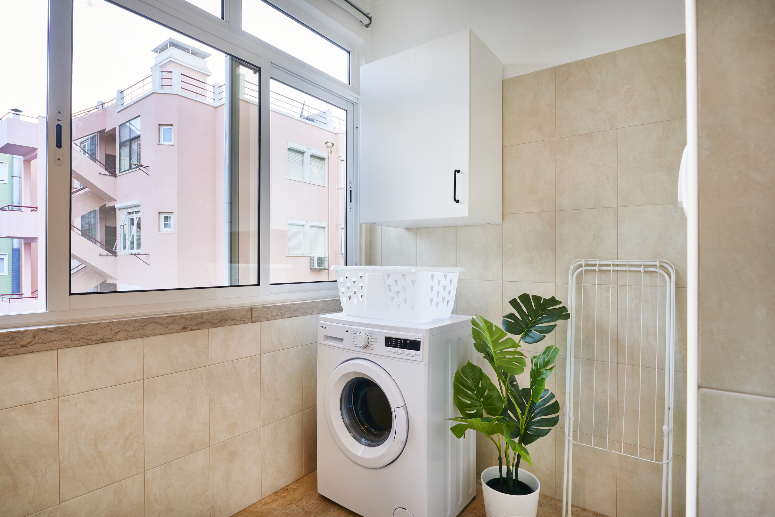 Rent Room Lisbon – Saldanha 5# - Laundry Room