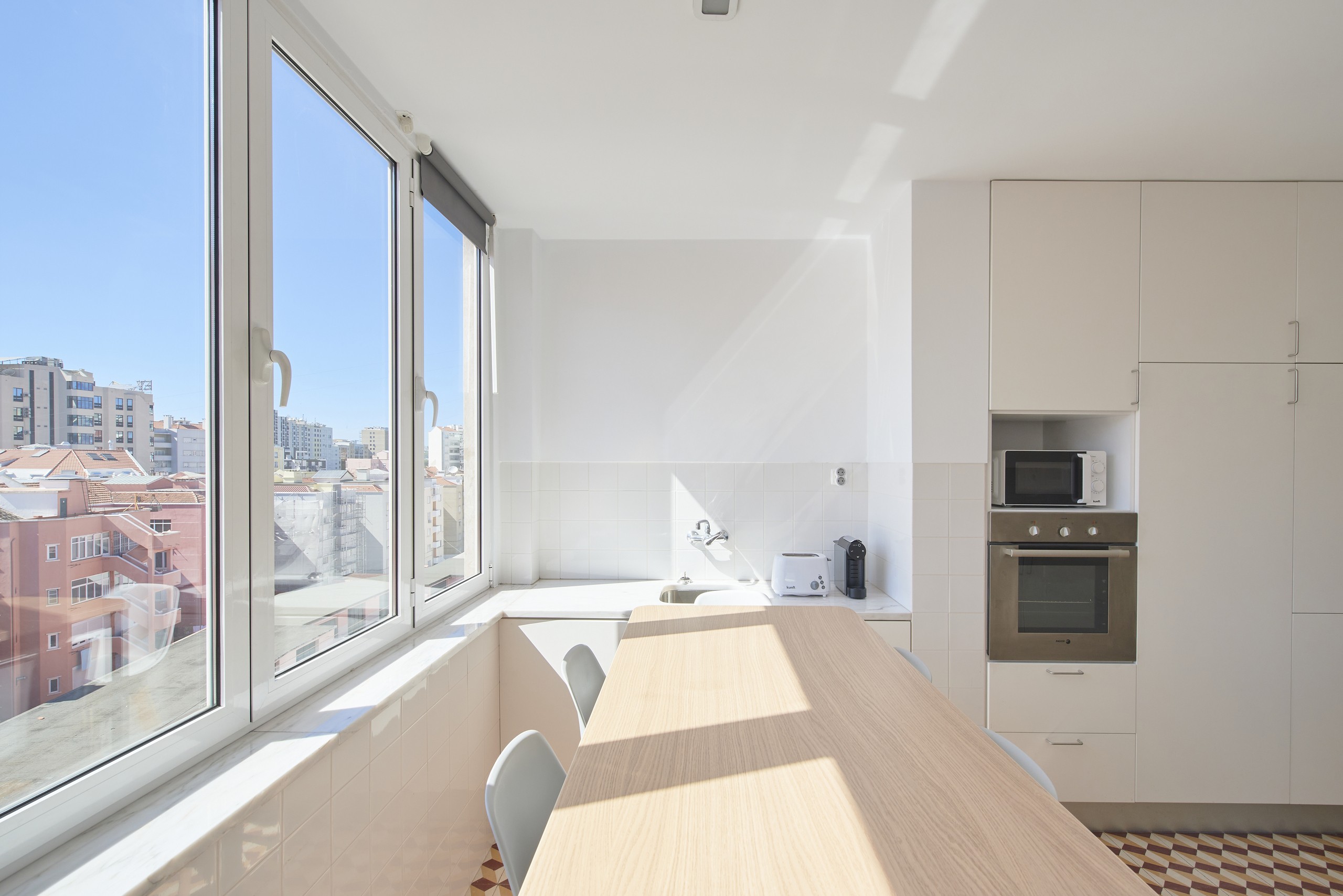 Rent Room Lisbon – Alvalade 38# - Dining Room