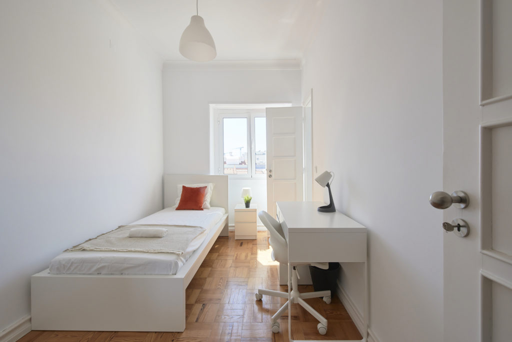Rent Room Lisbon – Alvalade 38# - Room 5