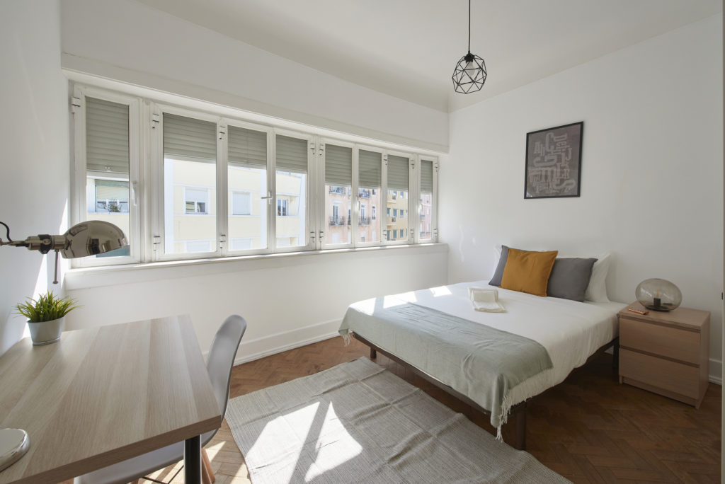 Rent Room Lisbon – Anjos 42# - Room 3