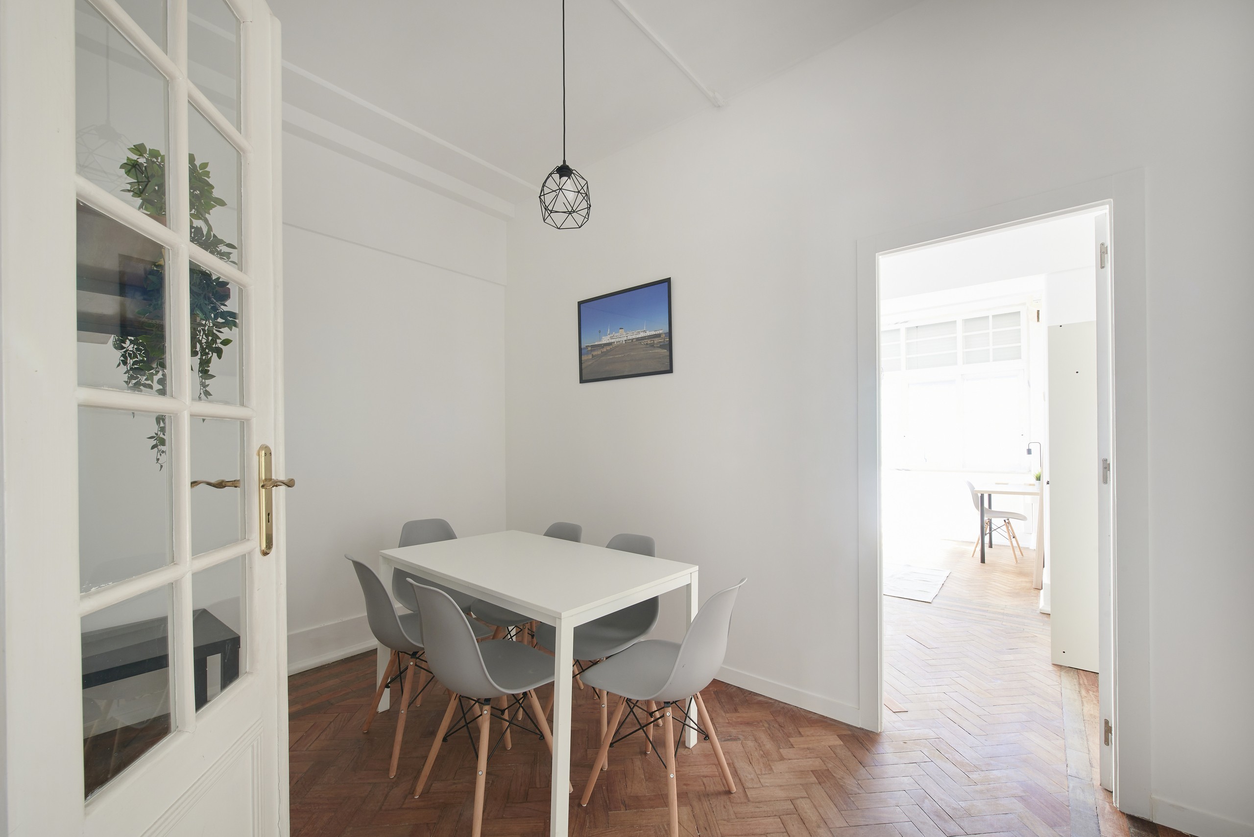 Rent Room Lisbon – Anjos 42# - Living Room