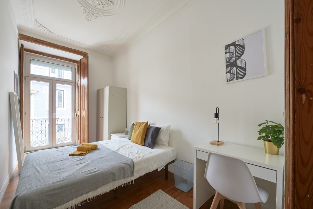 Rent Room Lisbon – Intendente 45# - Room 3