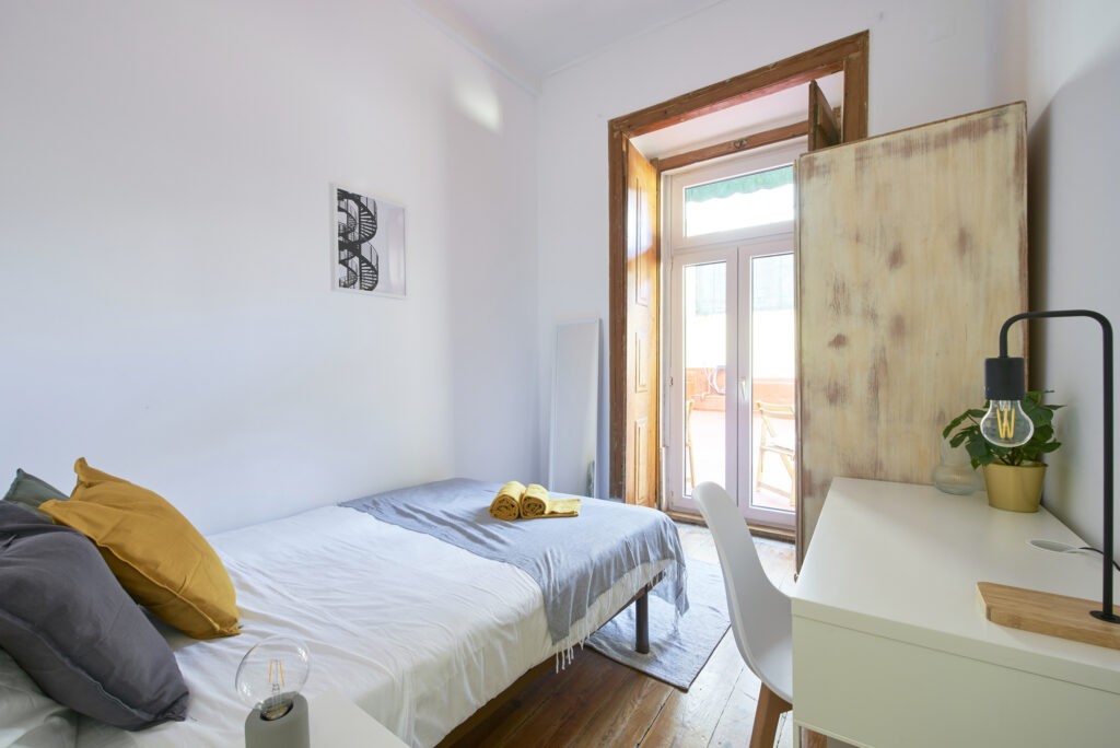 Rent Room Lisbon – Intendente 45# - Room 6
