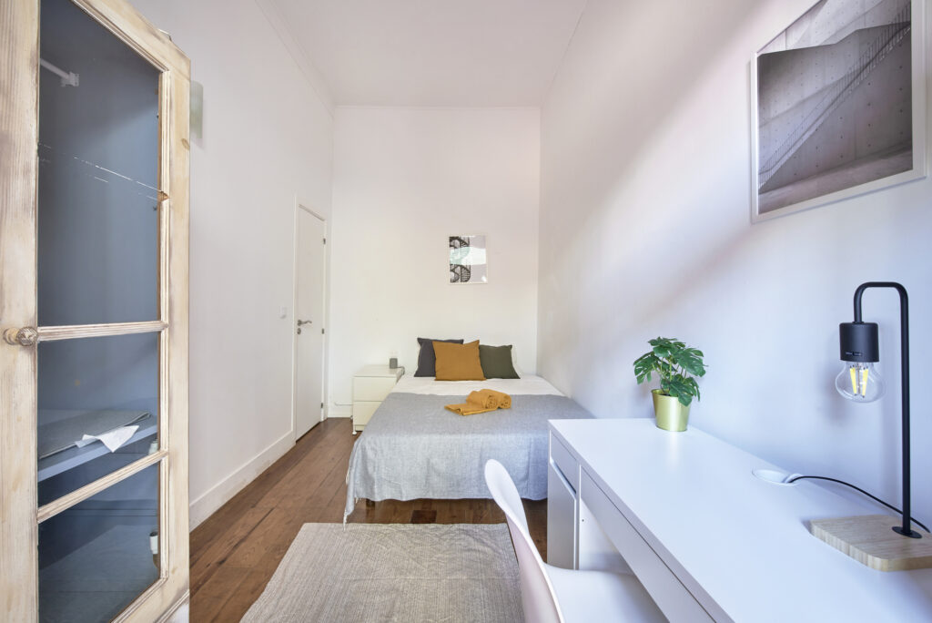 Rent Room Lisbon – Intendente 45# - Room 7