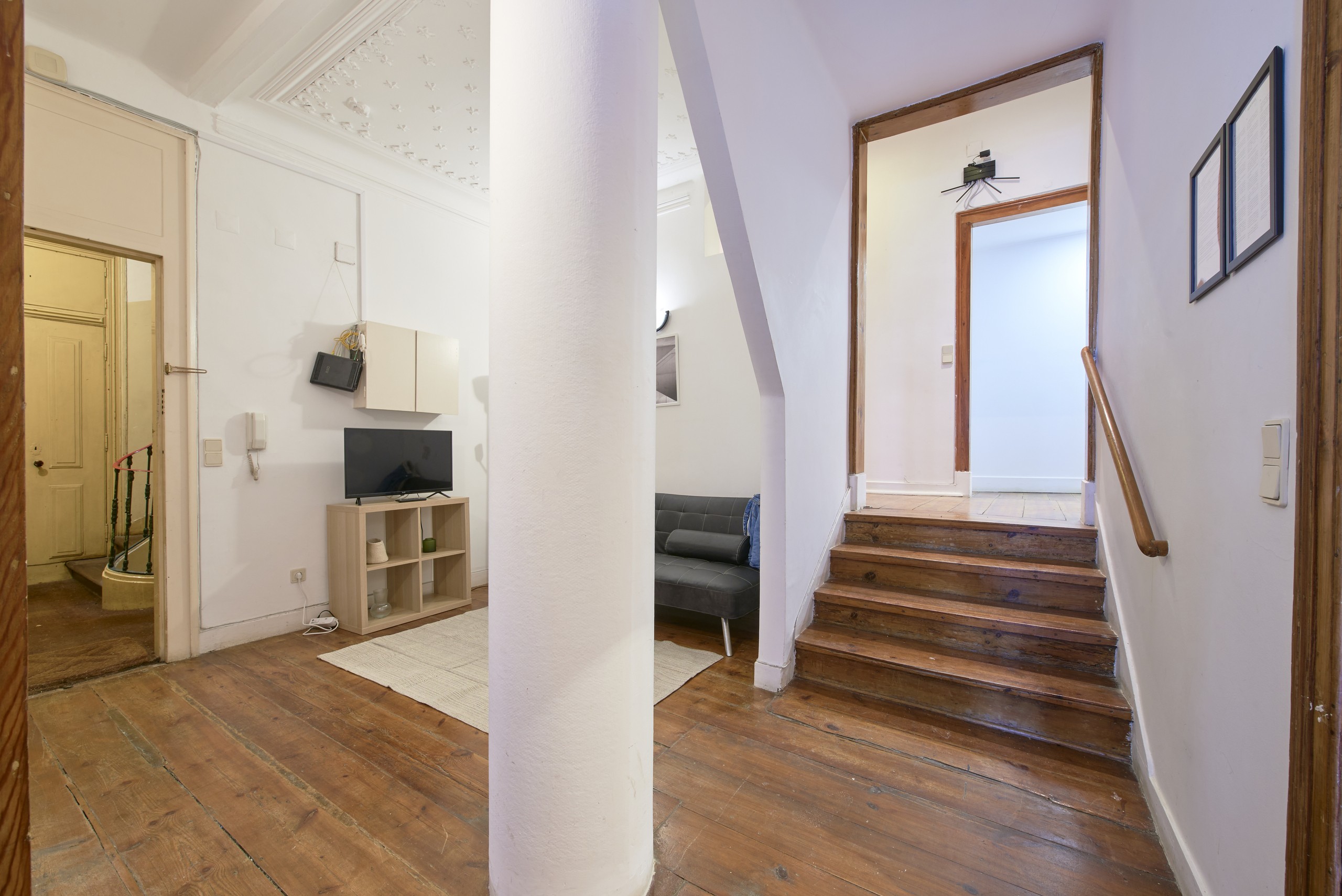 Rent Room Lisbon – Intendente 45# - Living Room