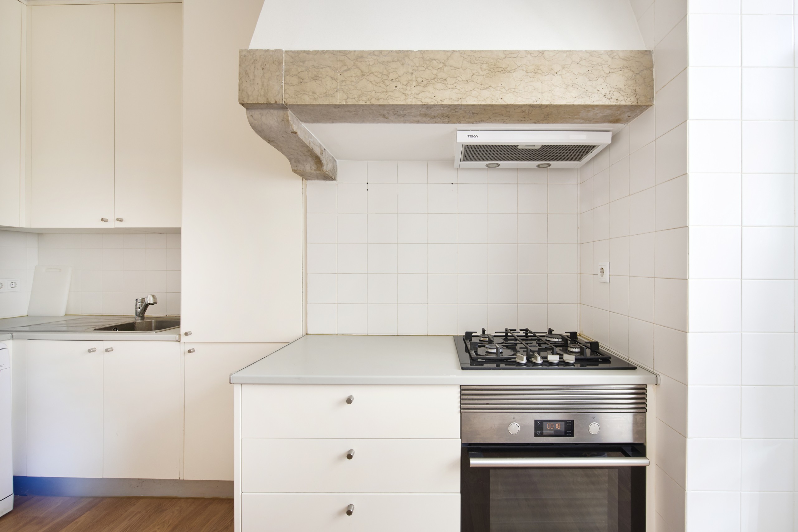 Rent Room Lisbon – Marquês de Pombal 49# - Kitchen