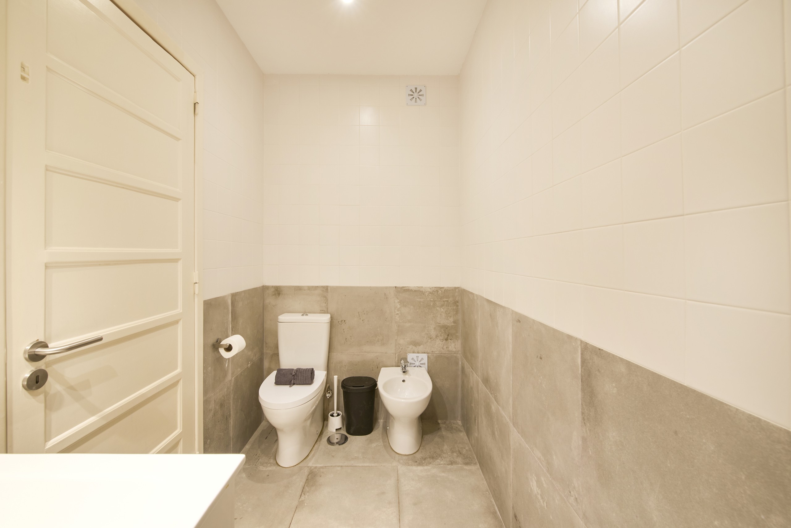 Rent Room Lisbon – Marquês de Pombal 49# - Bathroom 2