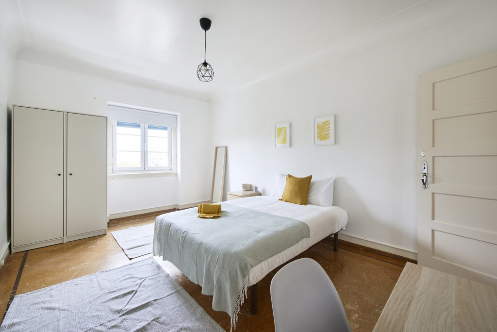 Rent Room Lisbon – Arroios 55# - Room 8