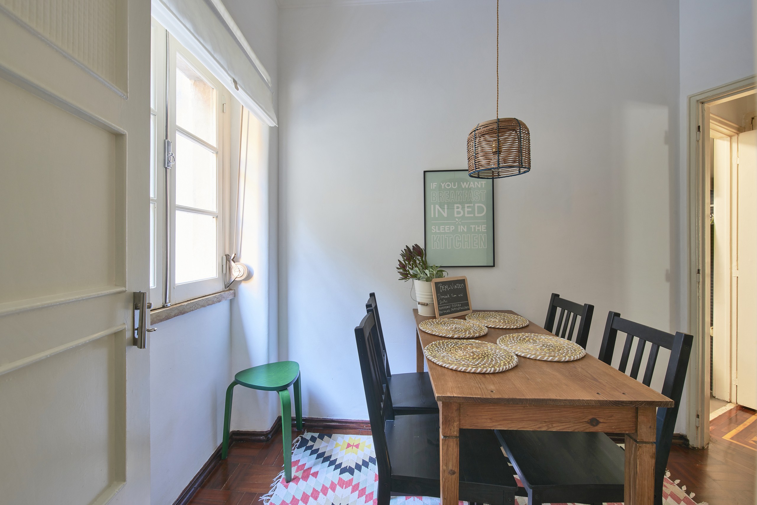 Rent Room Lisbon – Arroios 54# - Dining Room