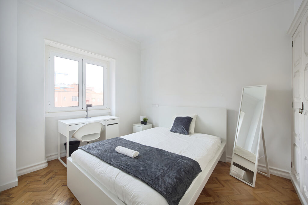 Rent Room Lisbon – Alvalade 48# - Room 9