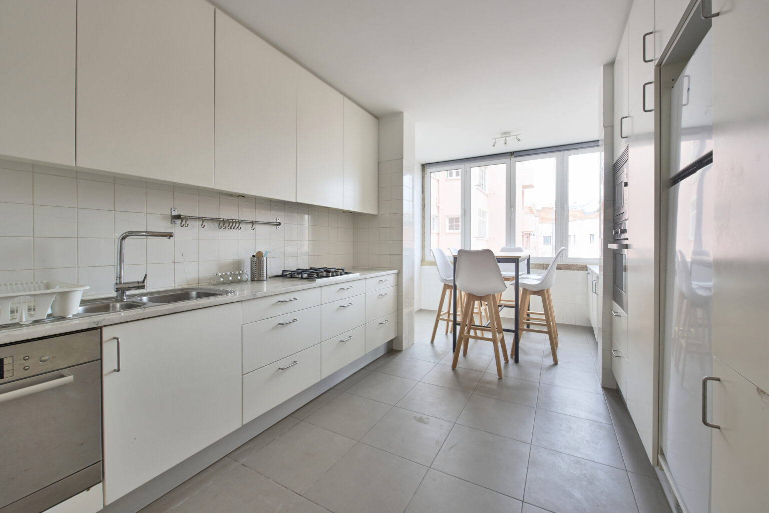 Rent Room Lisbon – Alvalade 48# - Kitchen