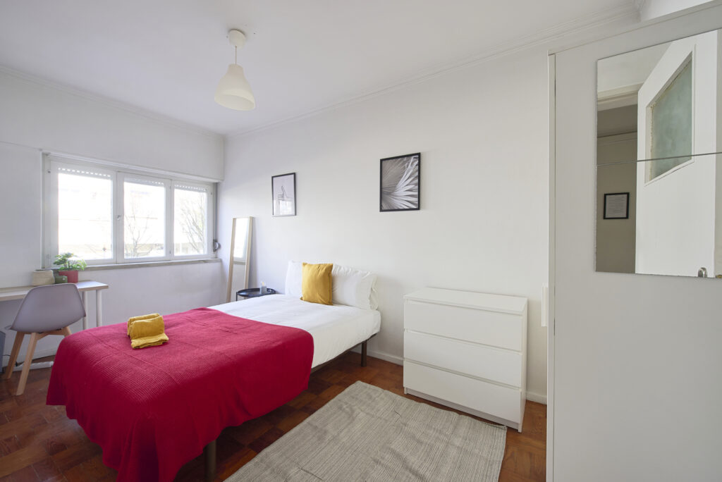 Rent Room Lisbon – Odivelas 51# - Room 1