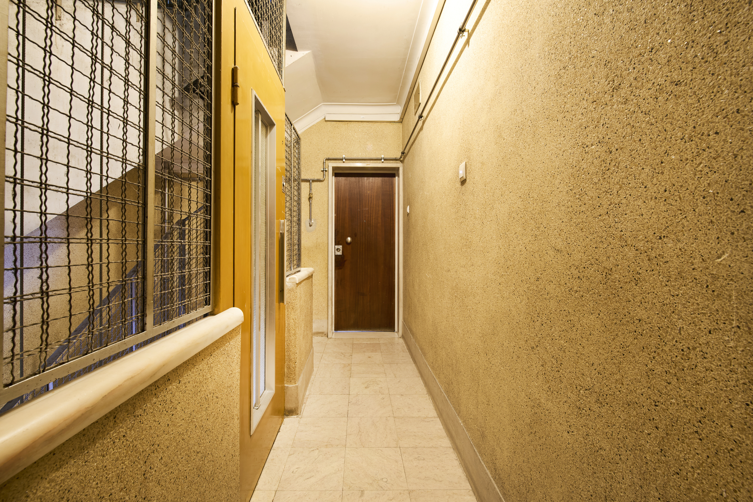 Rent Room Lisbon – Odivelas 51# - Building