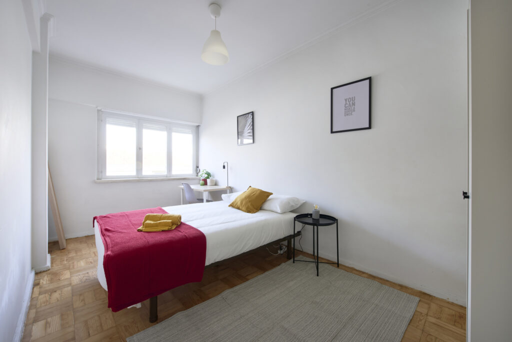 Rent Room Lisbon – Odivelas 52# - Room 1