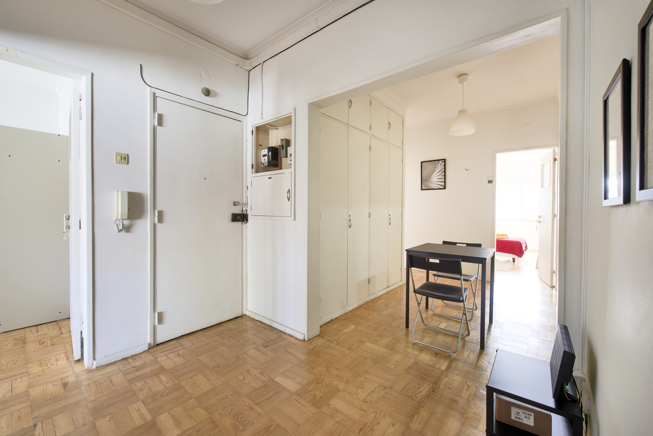 Rent Room Lisbon – Odivelas 52# - Hallway