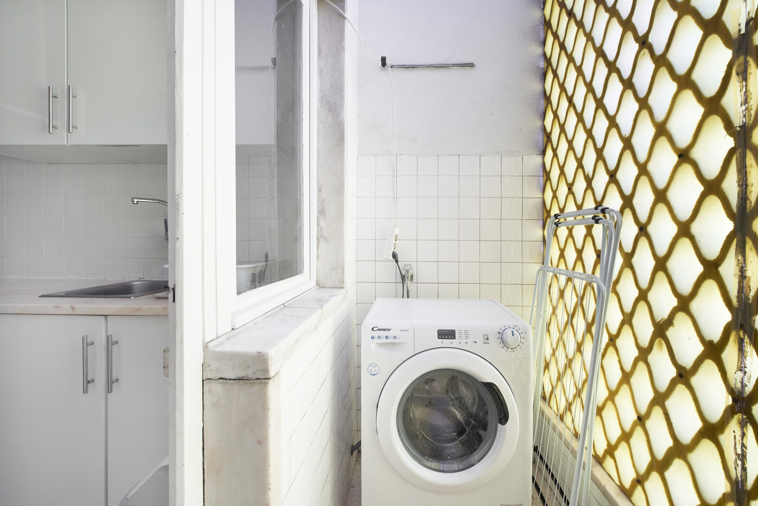 Rent Room Lisbon – Odivelas 52# - Laundry Room